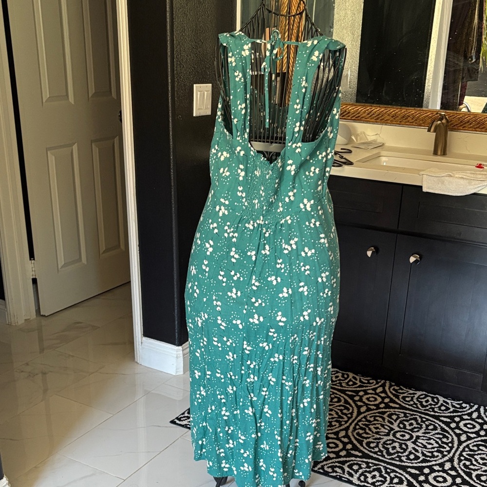 Mod Anthro sleeveless floral teal white, Teal Floral Maxi Dress - Picture 4 of 8